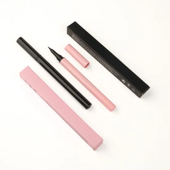 Eyeliner liquide waterproof vegan noir mat et rose